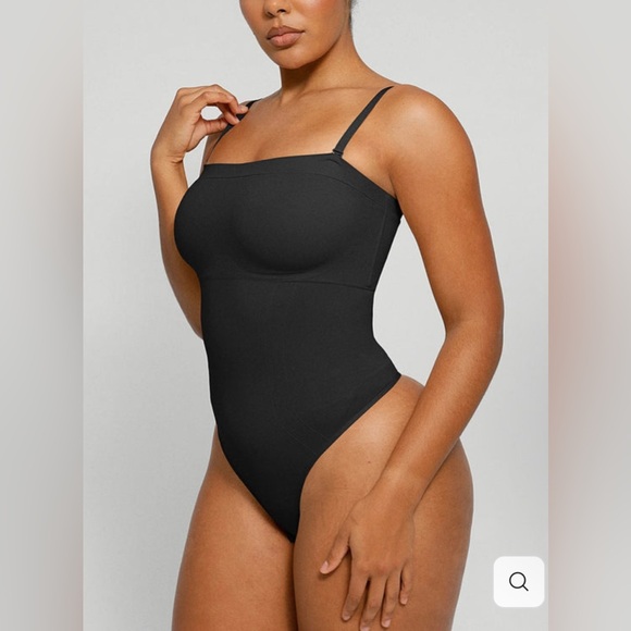 NWT SHAPELLX  Skin Flow™ Strapless Sculpt Thong Bodysuit black size M/L New! - Picture 1 of 13